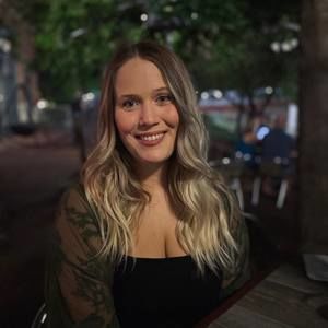 Meet your Posher, Anna